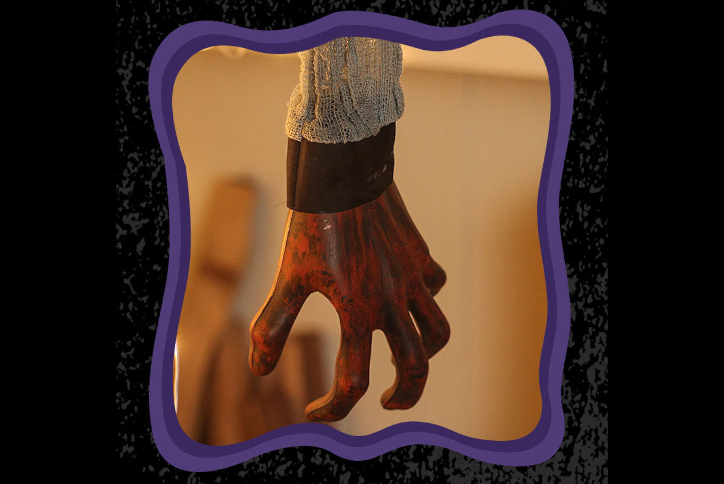 **Severed Finger Skull Horror Prop Pendant**