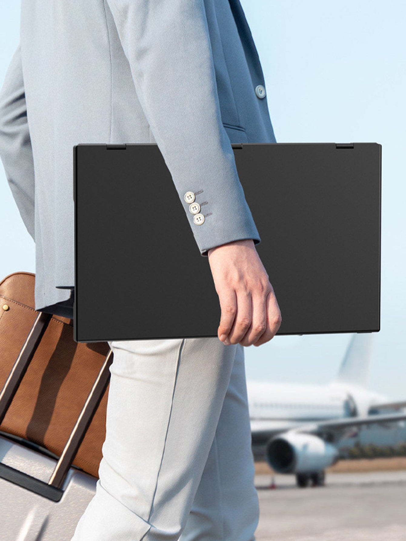 Touchscreen portable displa