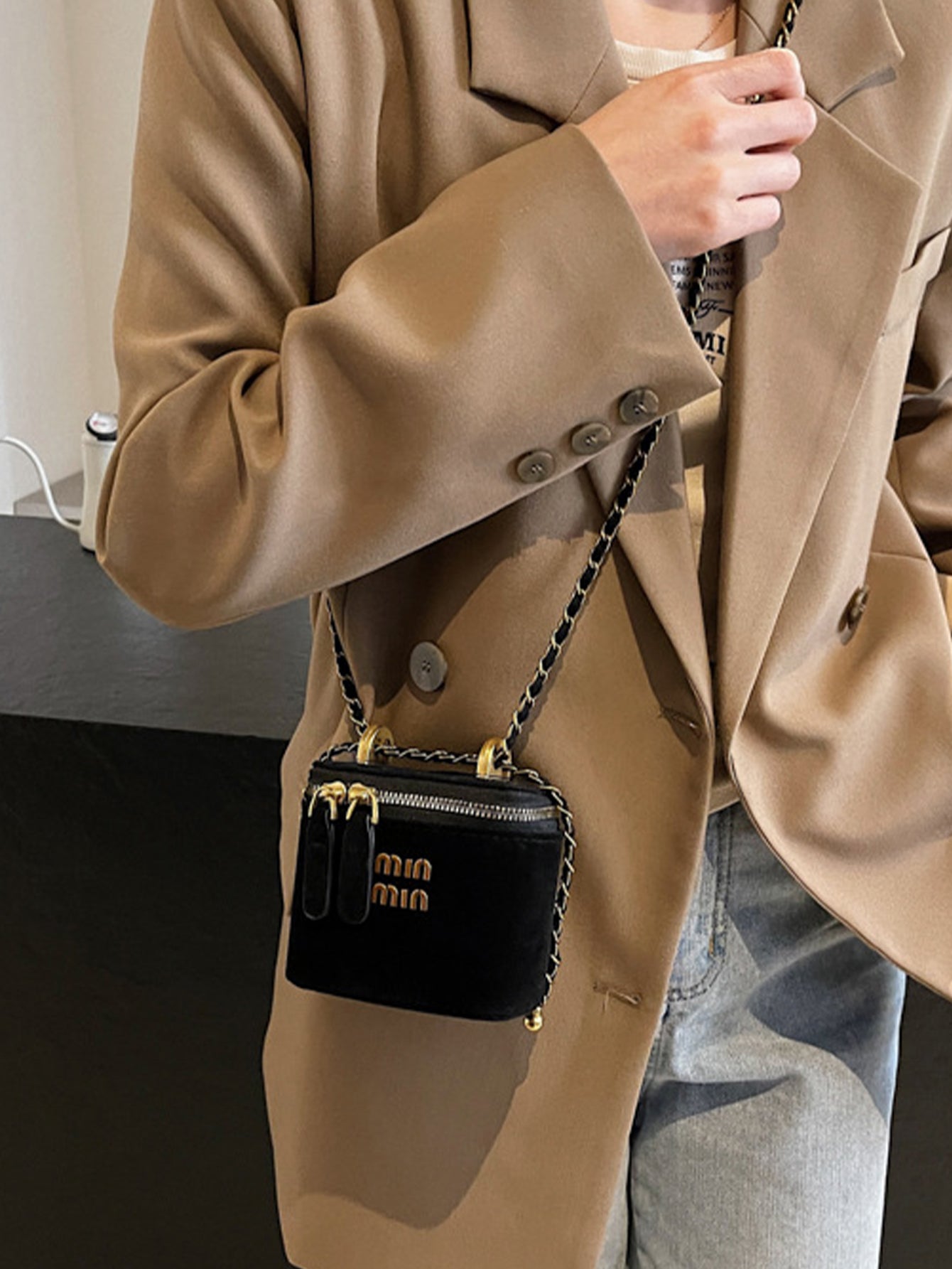 Fashionable frosted Mini box bag
