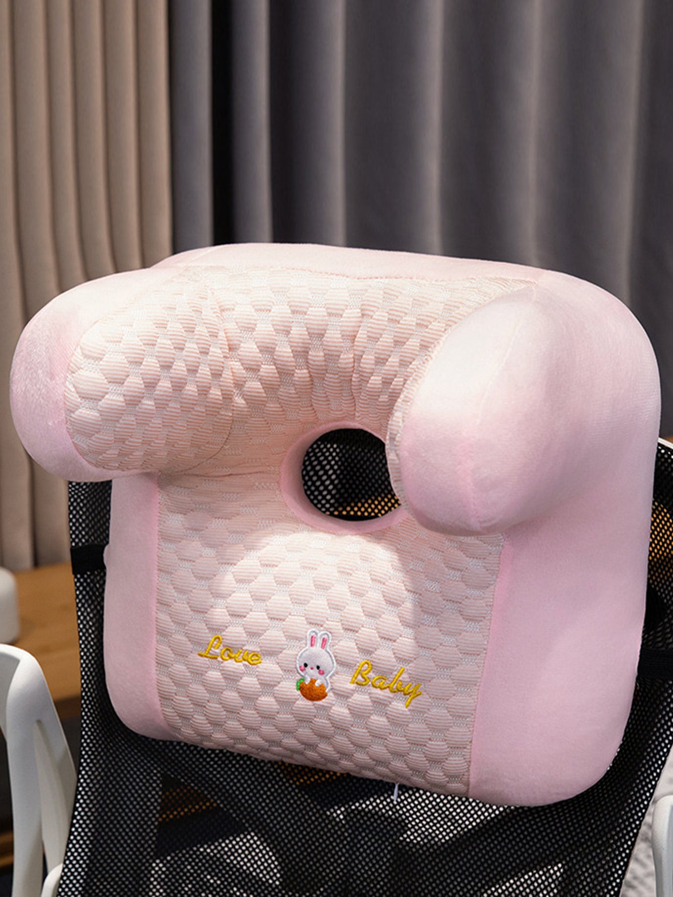 Office workstation lunch break ice bean pillow