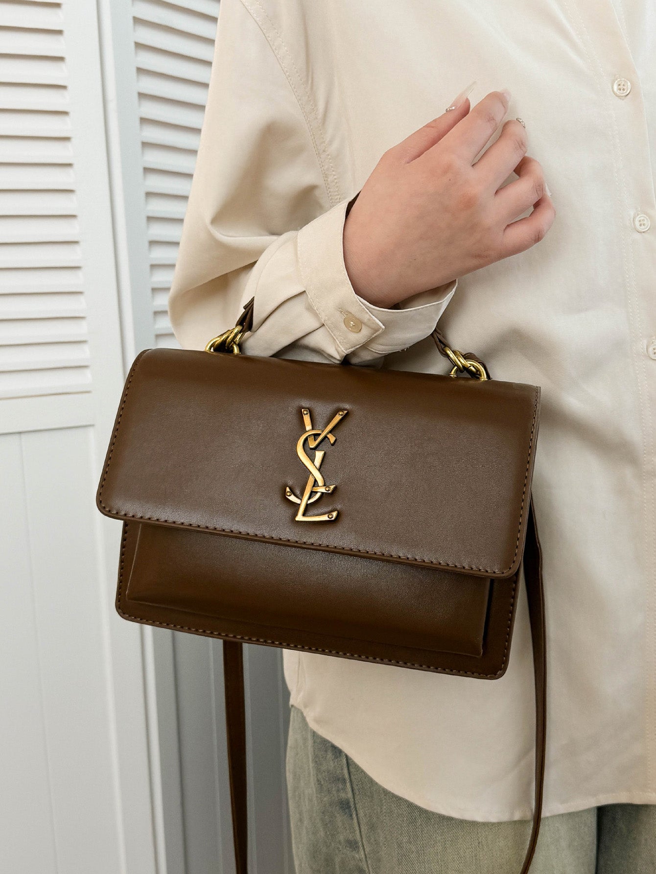 Vintage Letter Bags – Wholesale Crossbody & Shoulder Bags - 5 Colors