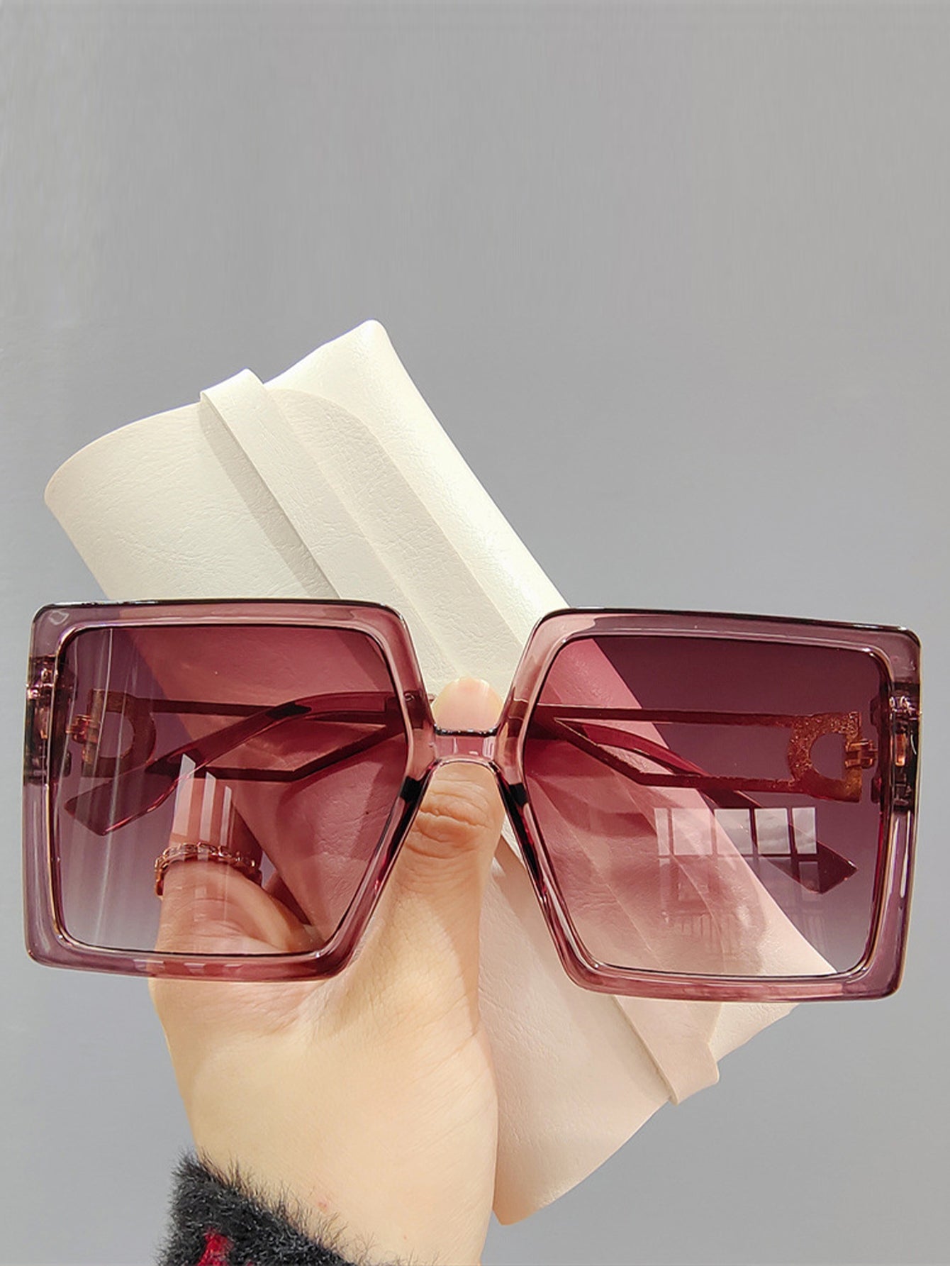Oversized frame women's sunglasses
