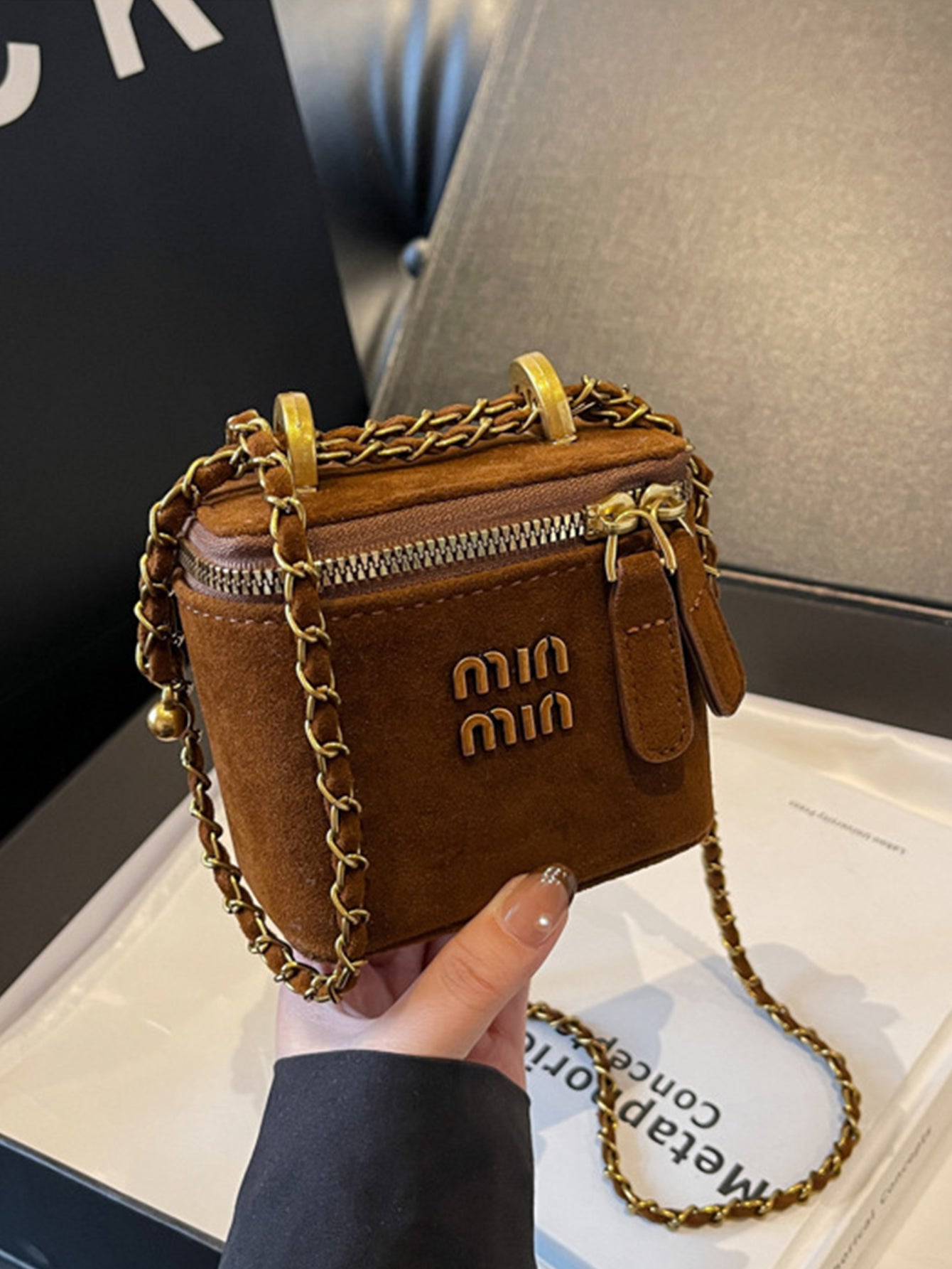Fashionable frosted Mini box bag