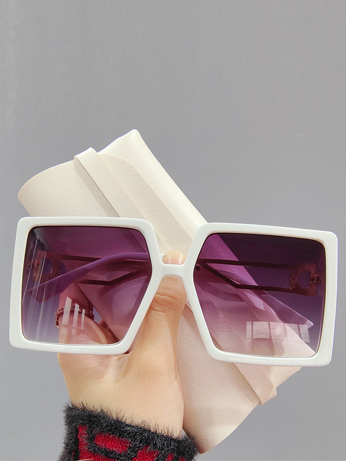 Oversized frame women's sunglasses