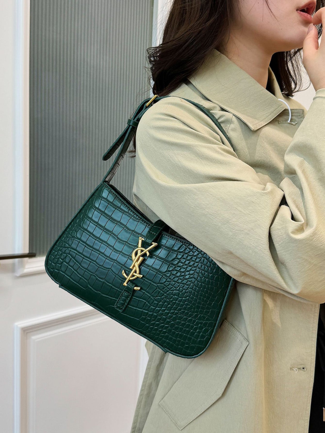 Chic Croc-Textured Underarm Bag – Trendy & Versatile - 8 Colors