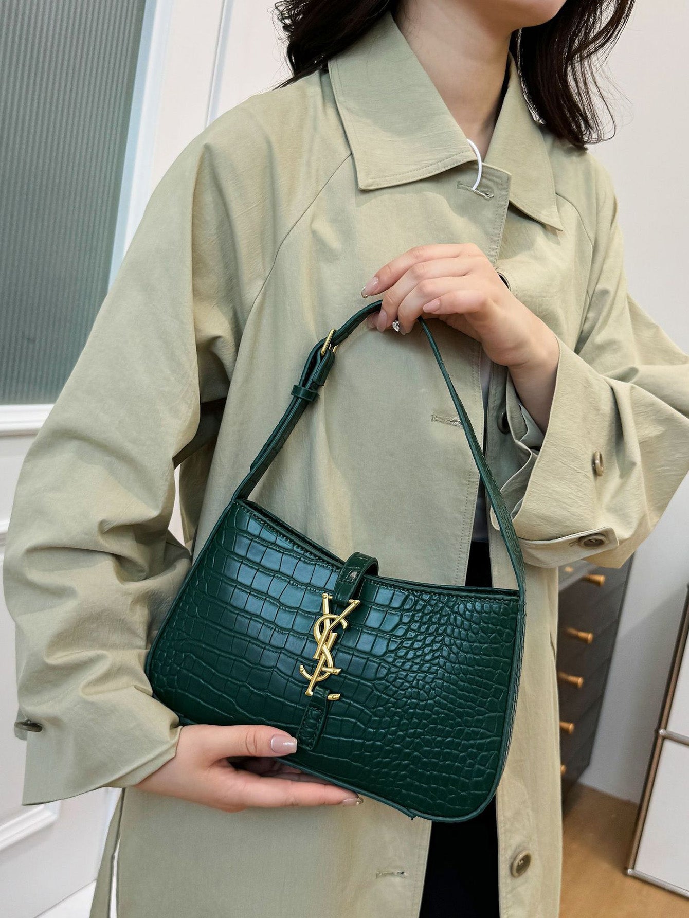 Chic Croc-Textured Underarm Bag – Trendy & Versatile - 8 Colors