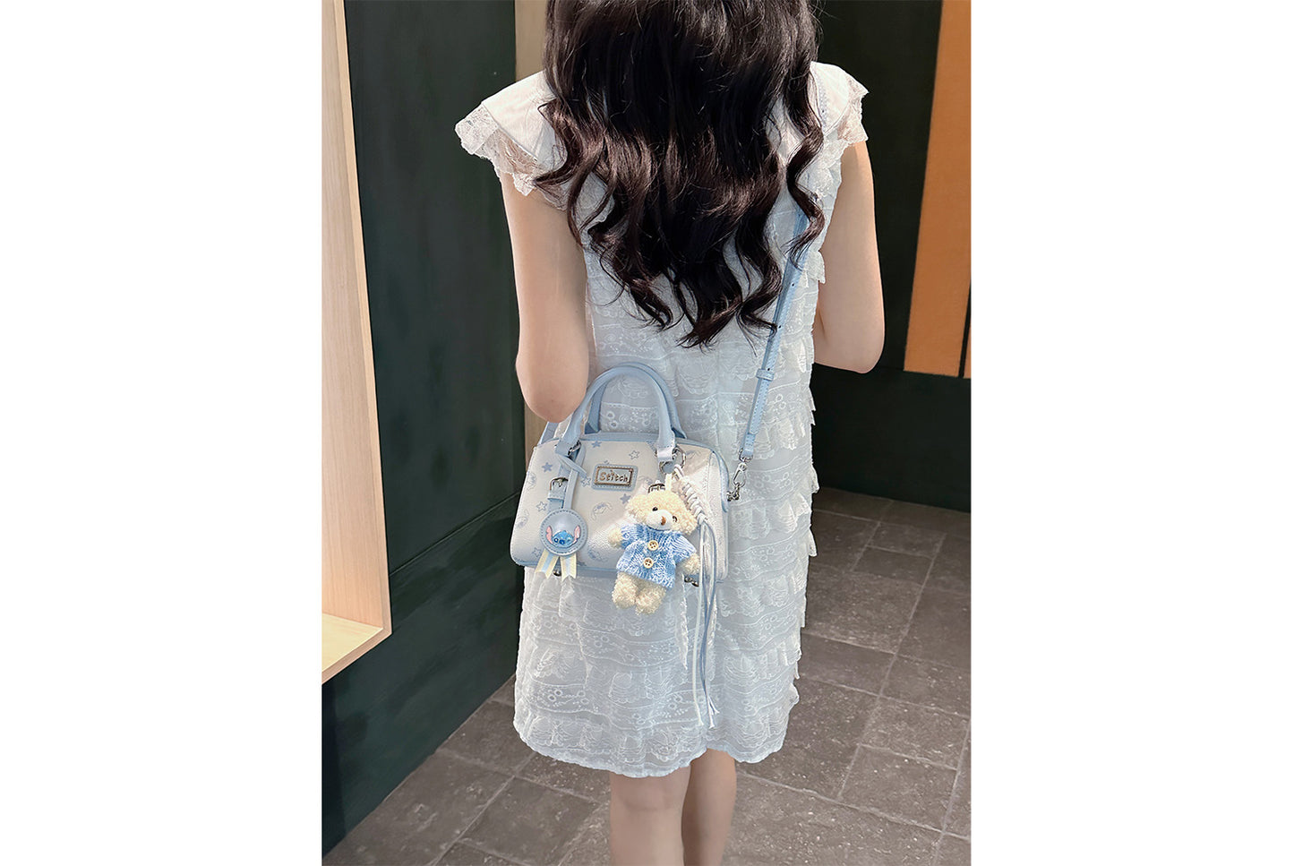 Stitch Boston Pillow Bag