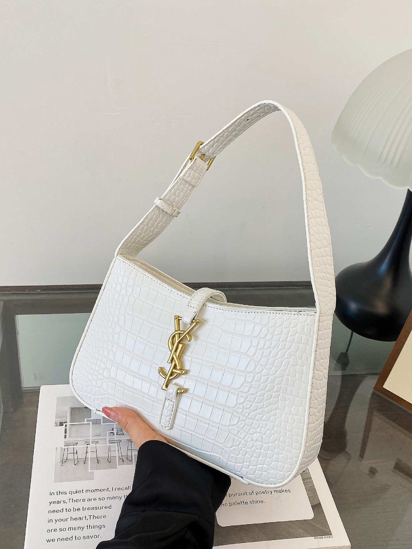 Chic Croc-Textured Underarm Bag – Trendy & Versatile - 8 Colors