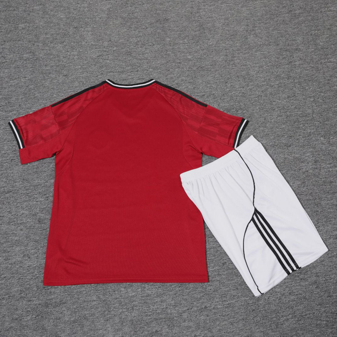 Manchester United jersey - customizable star names