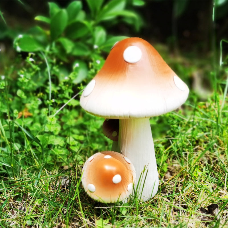 **Outdoor Artificial Mushroom Resin Landscape Ornament**