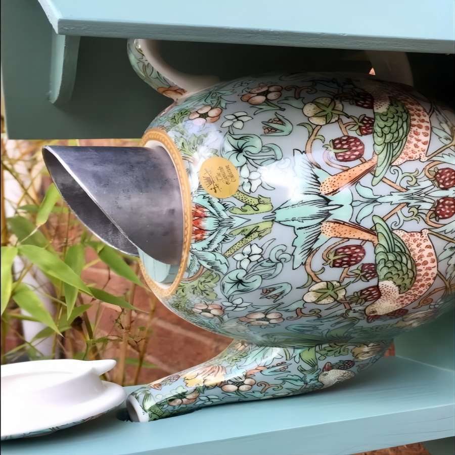 **Teacup Birdhouse and Feeder for Patio Decoration**