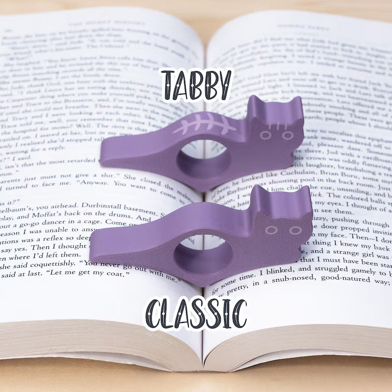 Black Cat Thumb Bookmark Holder