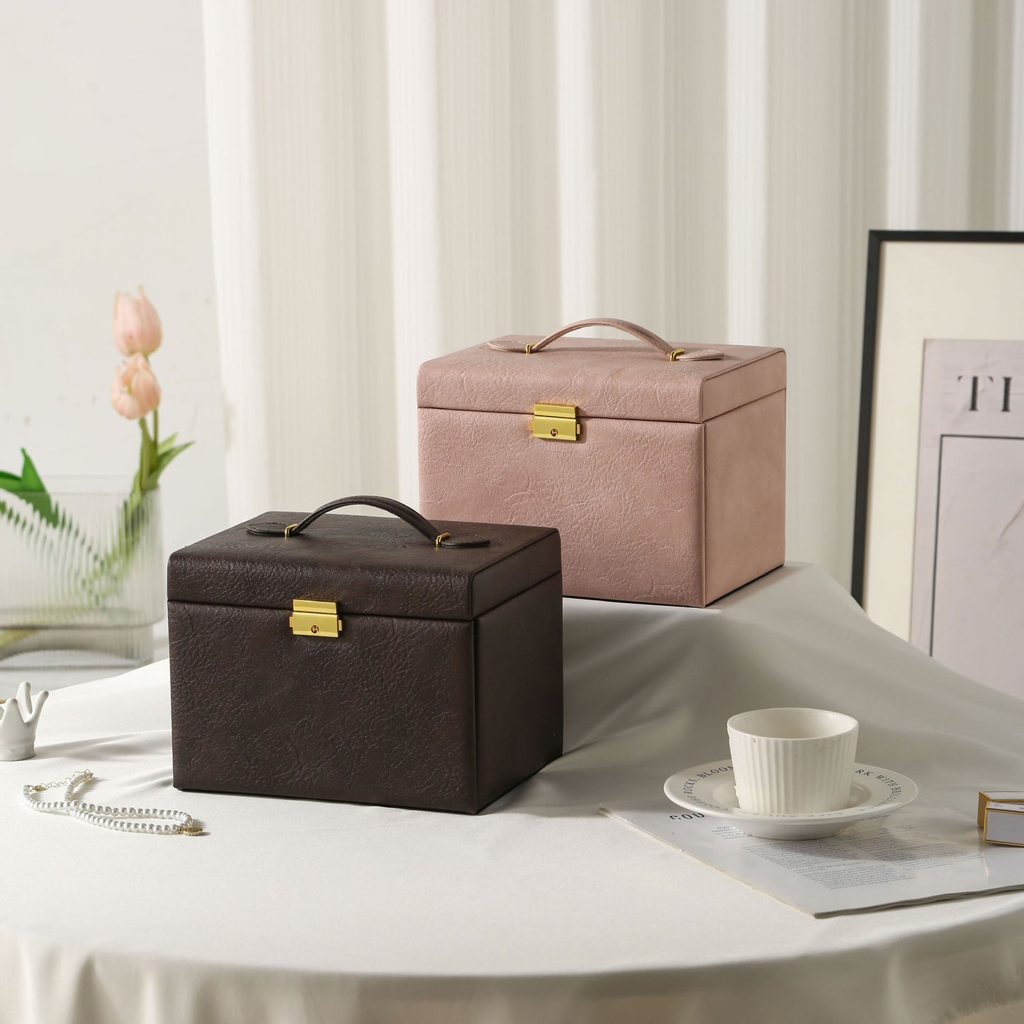 **4-Layer Handheld LED Makeup Mirror Jewelry Organizer**