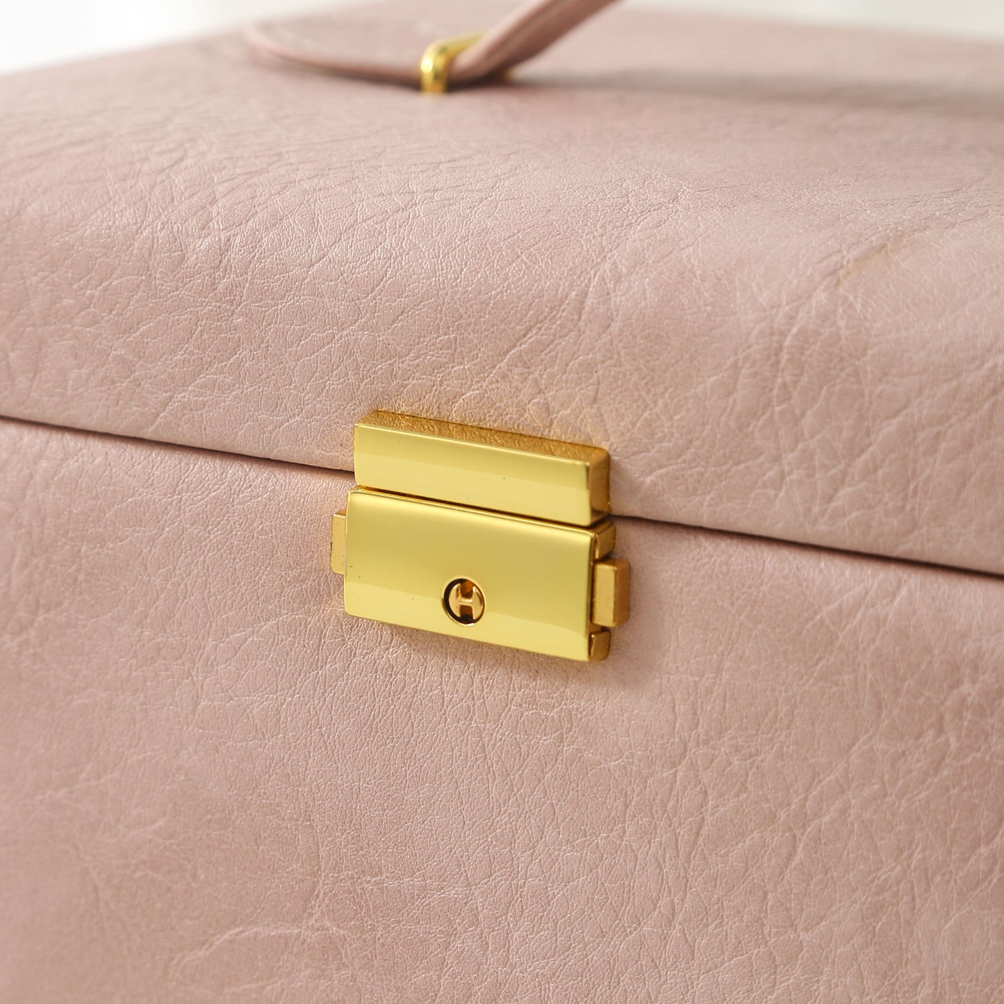 **4-Layer Handheld LED Makeup Mirror Jewelry Organizer**