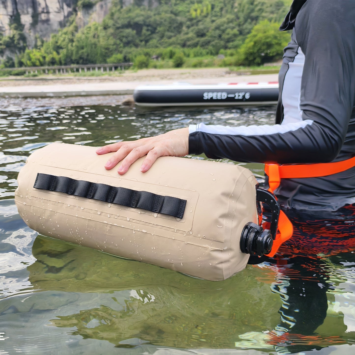 # Multifunctional Outdoor Water Bladder