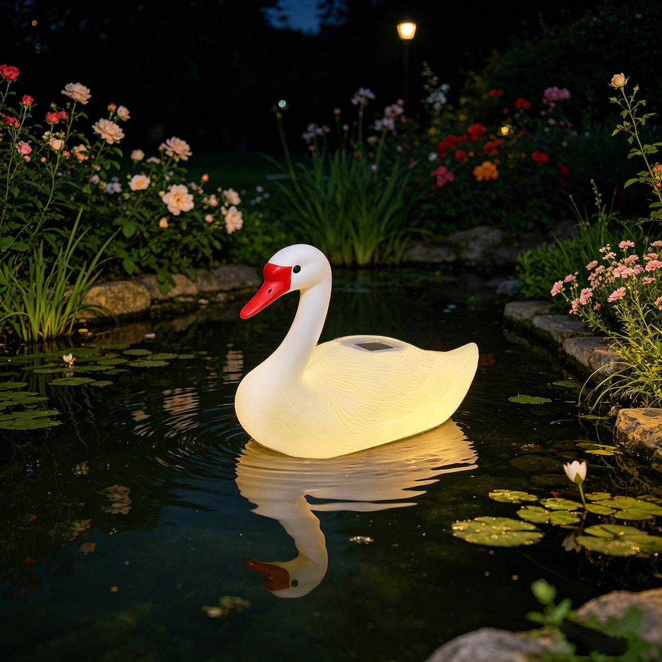 # Solar-Powered Simulation Decorative Ornament