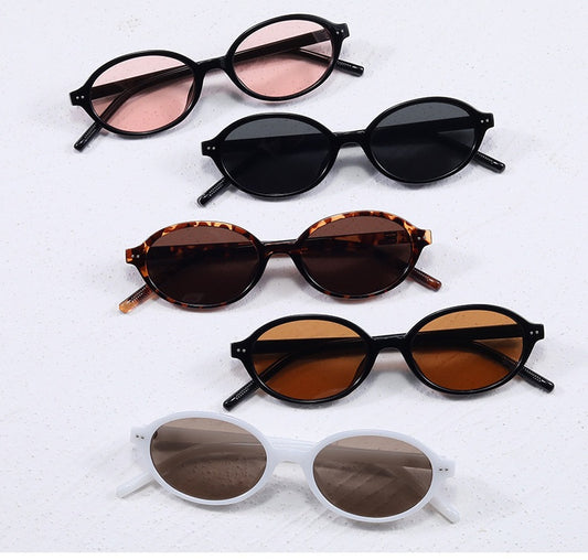 **Women's Brown Oval Frame Sunglasses with UV Protection**