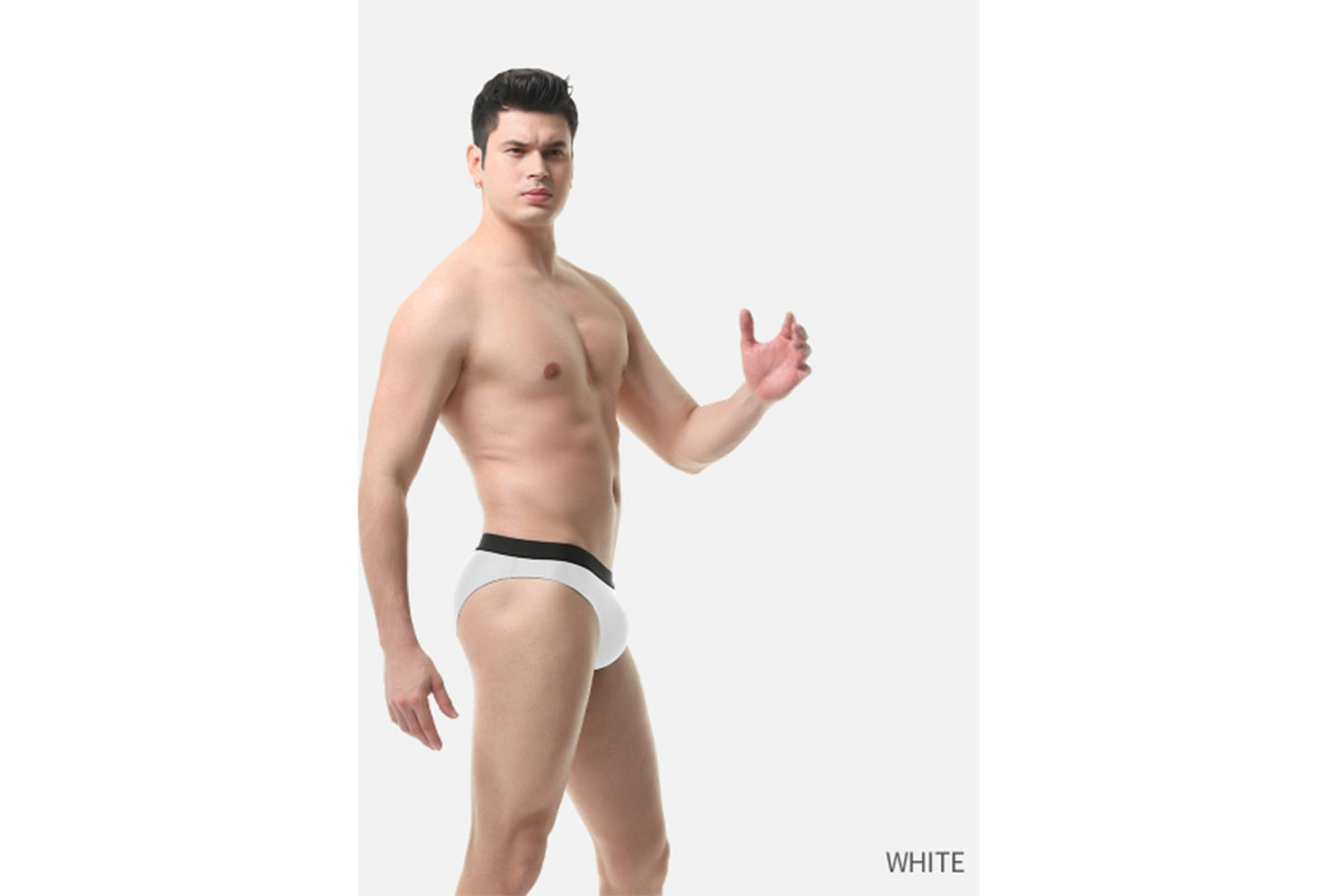 **Men's Ice Silk Seamless Breathable Briefs**