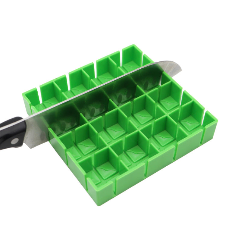 16-Compartment Quarter Fruit and Vegetable Cutter