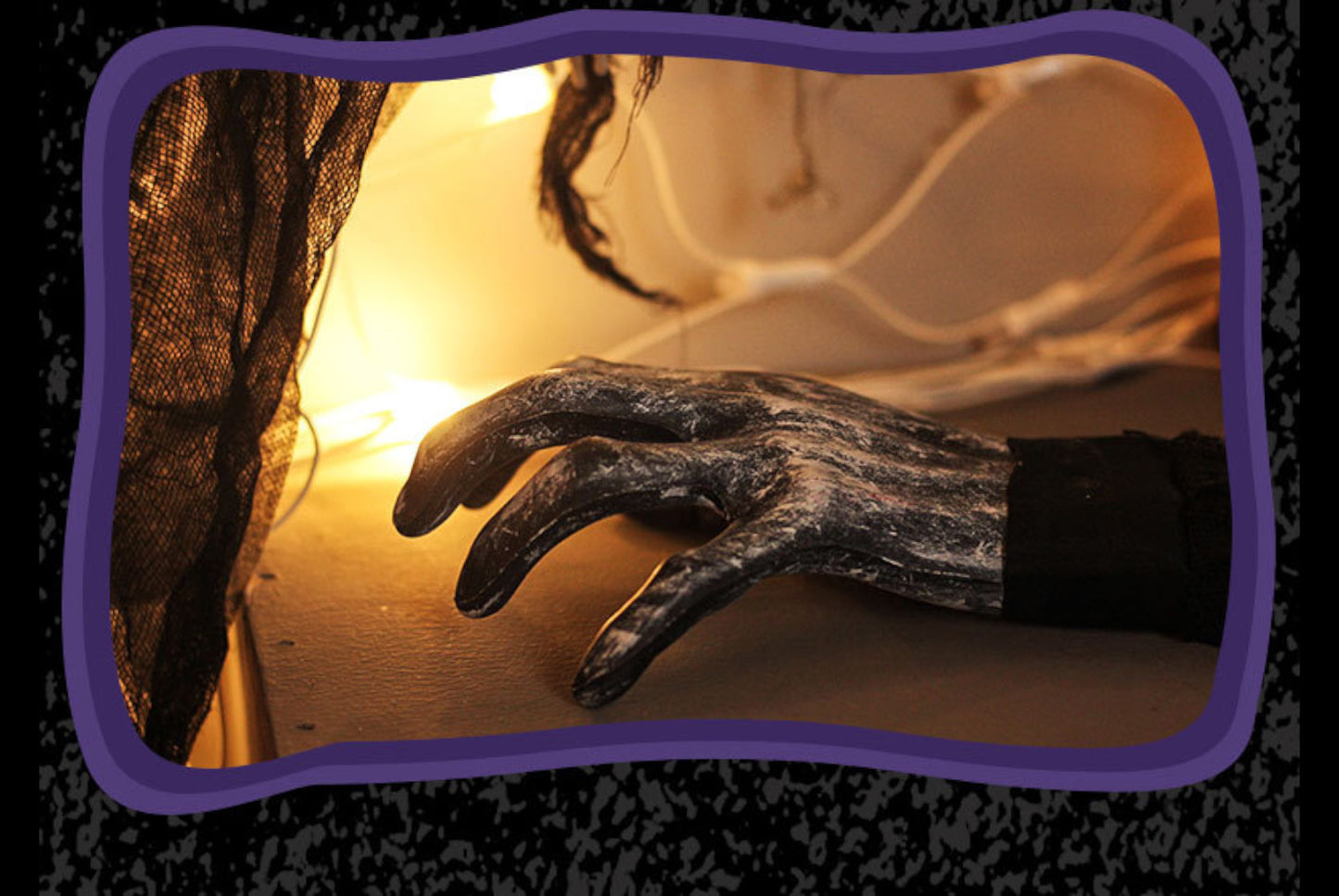 **Severed Finger Skull Horror Prop Pendant**