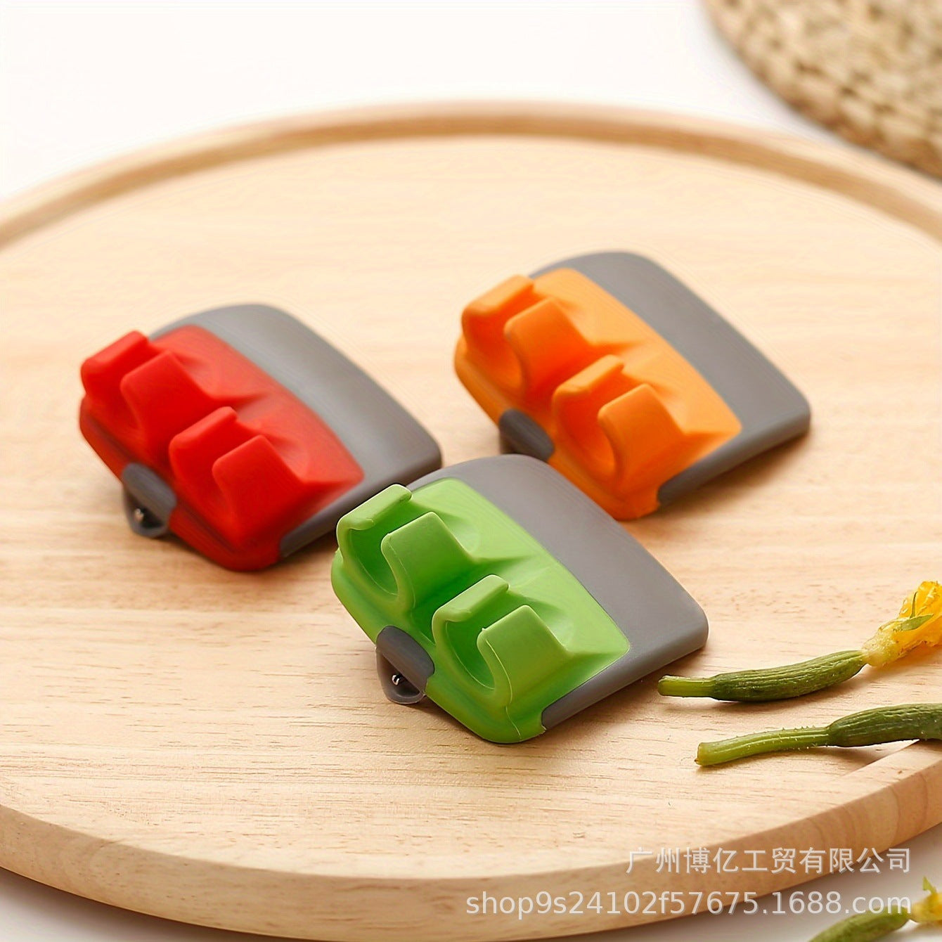 Vegetable Peeling Tool