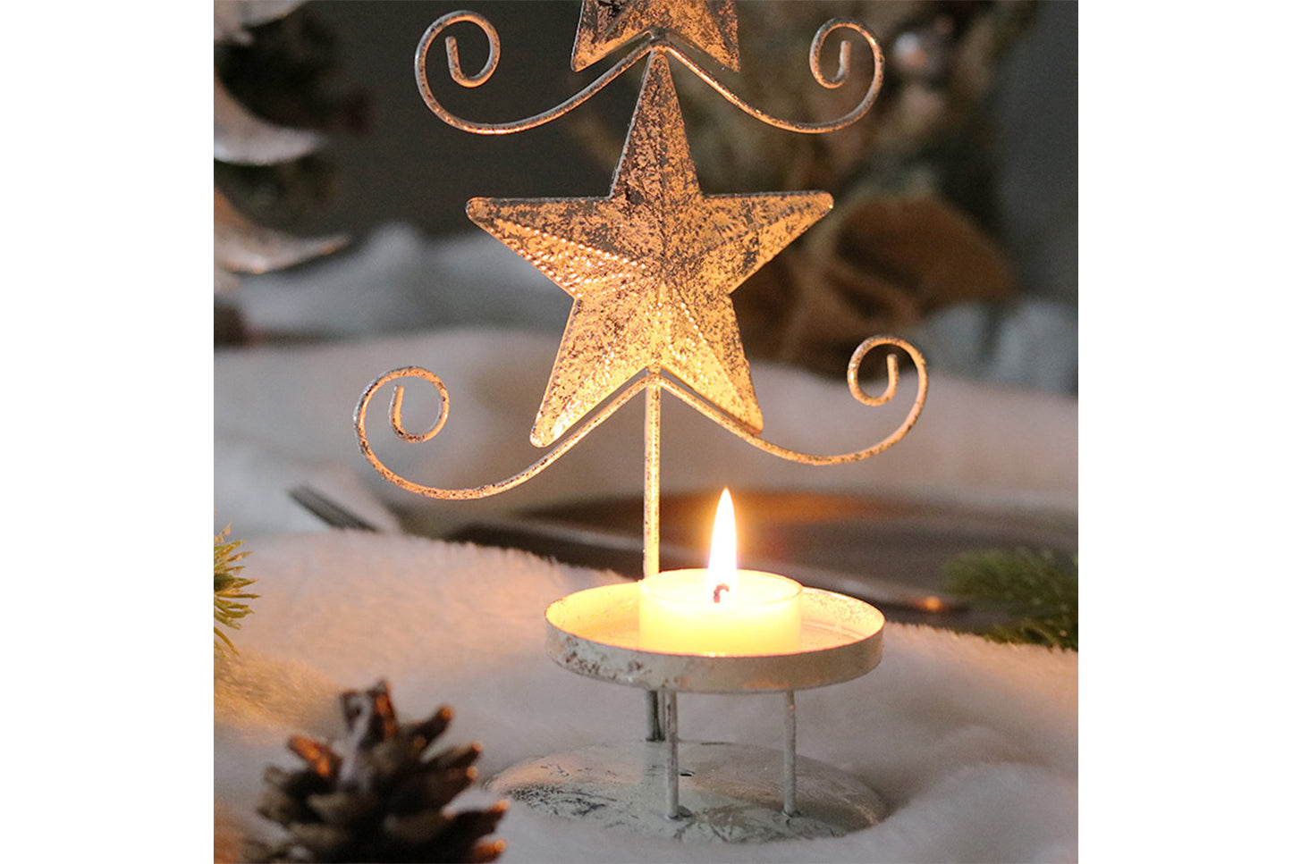 **Wrought Iron Christmas Candle Holder Ornament**