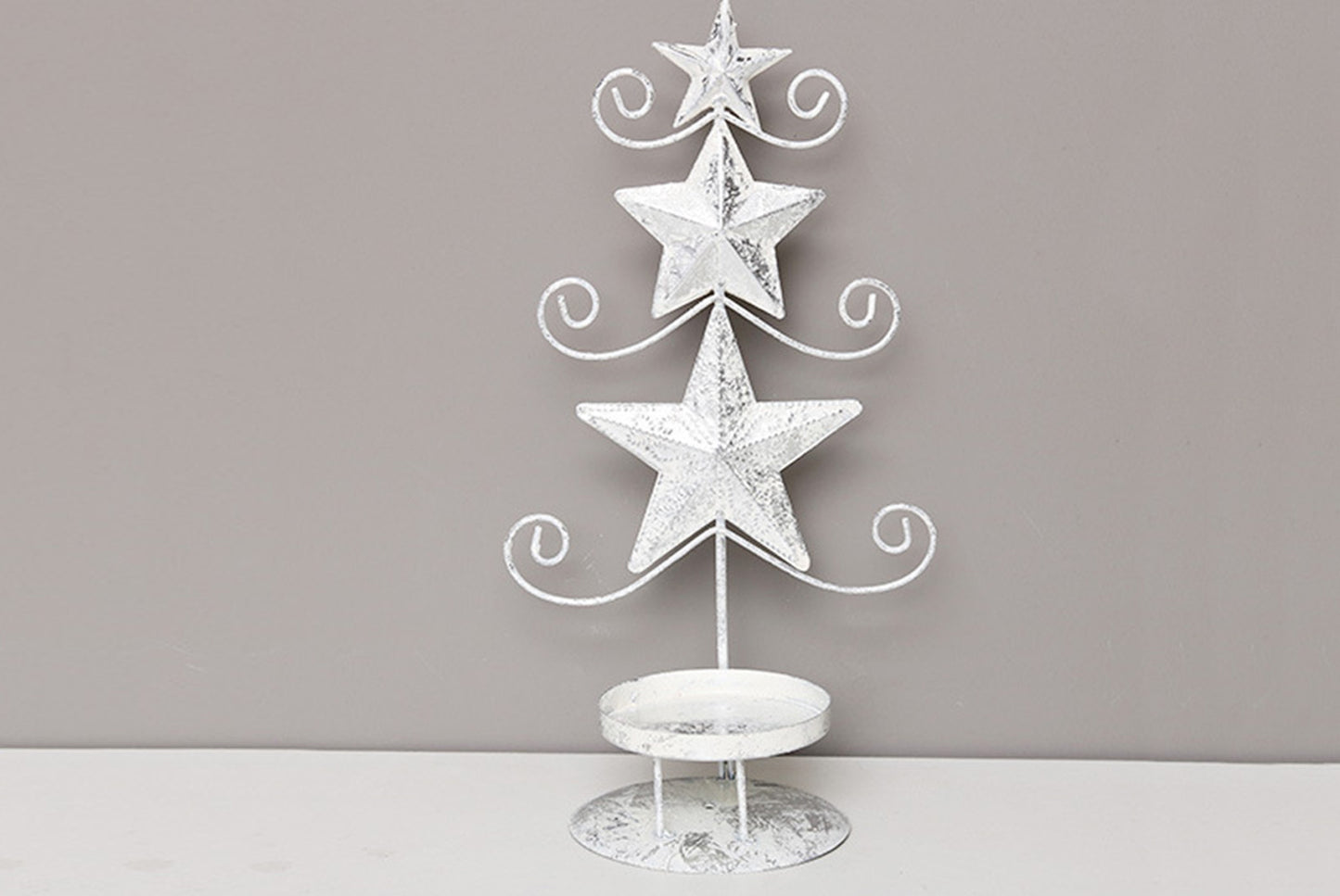**Wrought Iron Christmas Candle Holder Ornament**