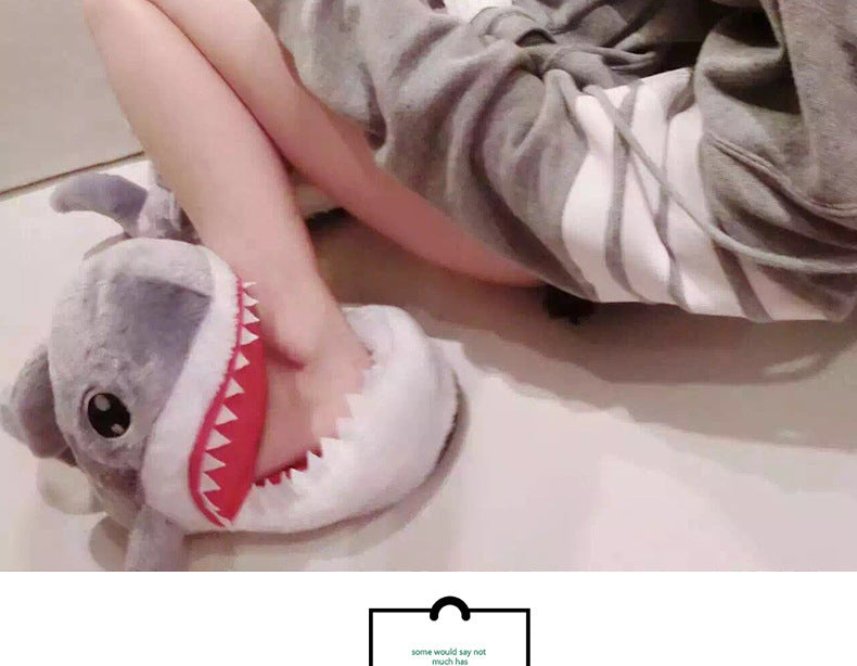 Three-dimensional shark slippers