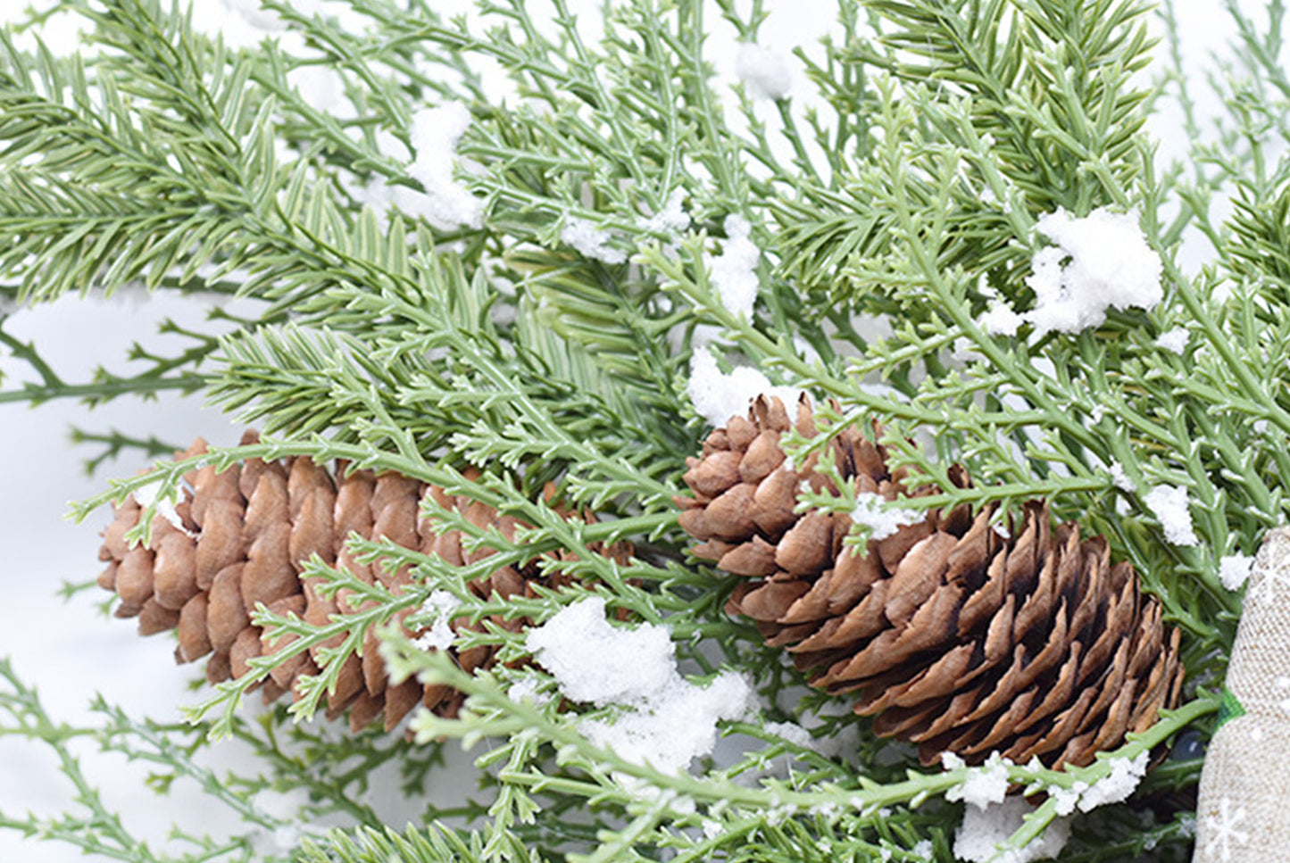 50cm PE Venetian Snow Horn Wall Hanging