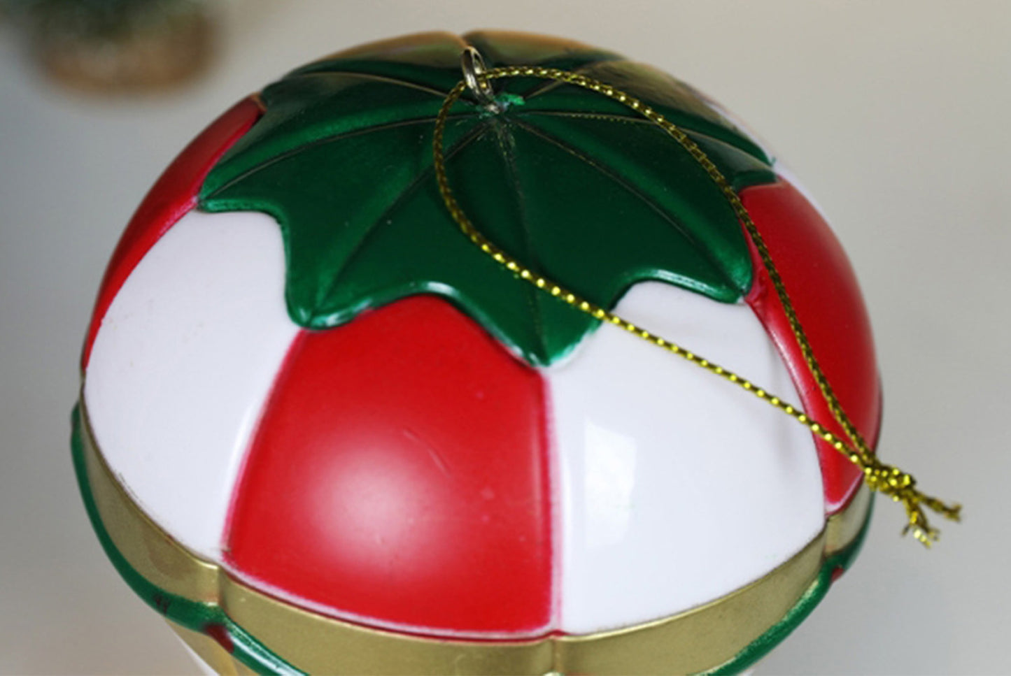 **Christmas Resin Light-Up Ornament - Fireplace Night Light**