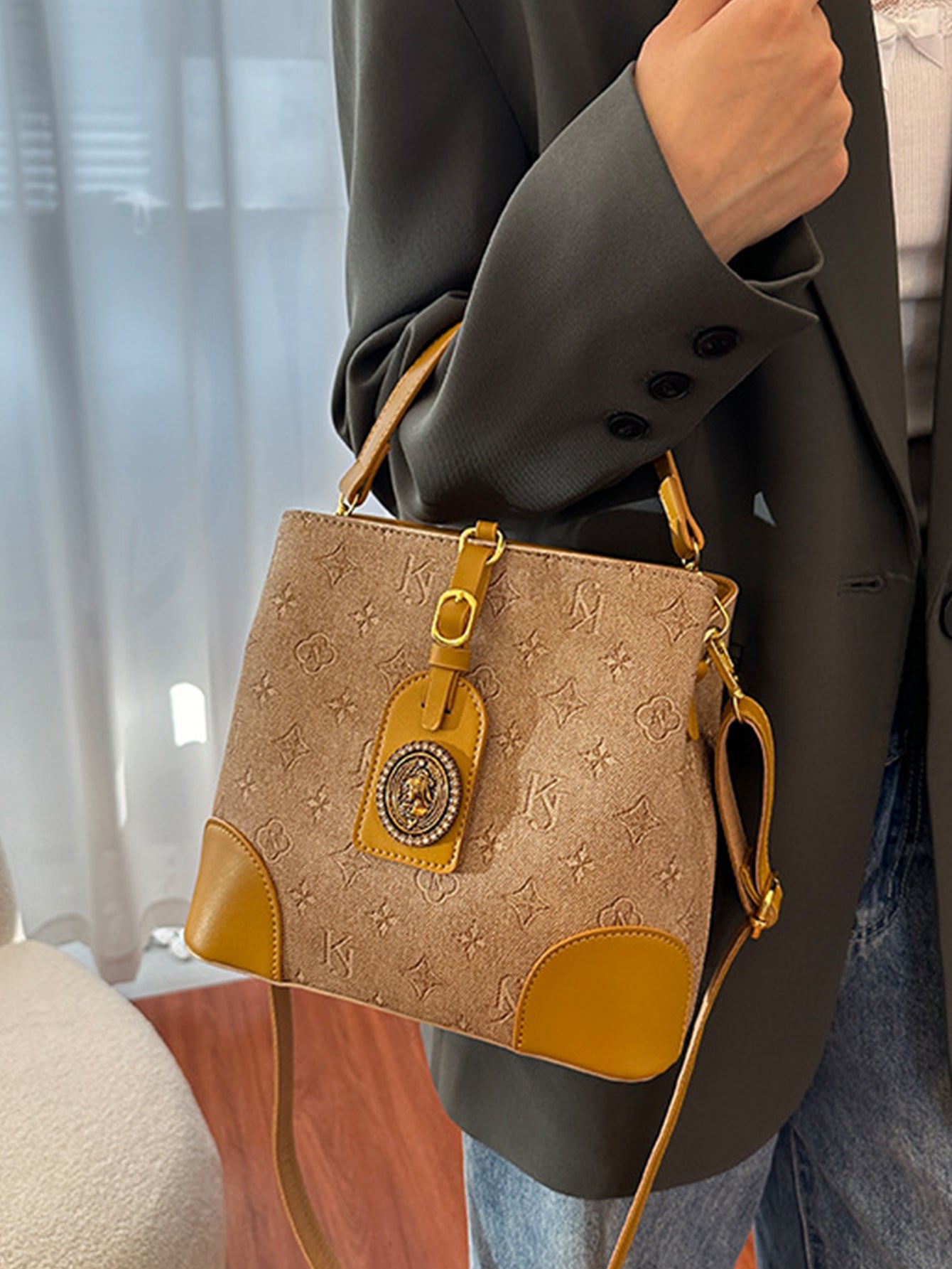 Retro Printed Tote Bucket Bag