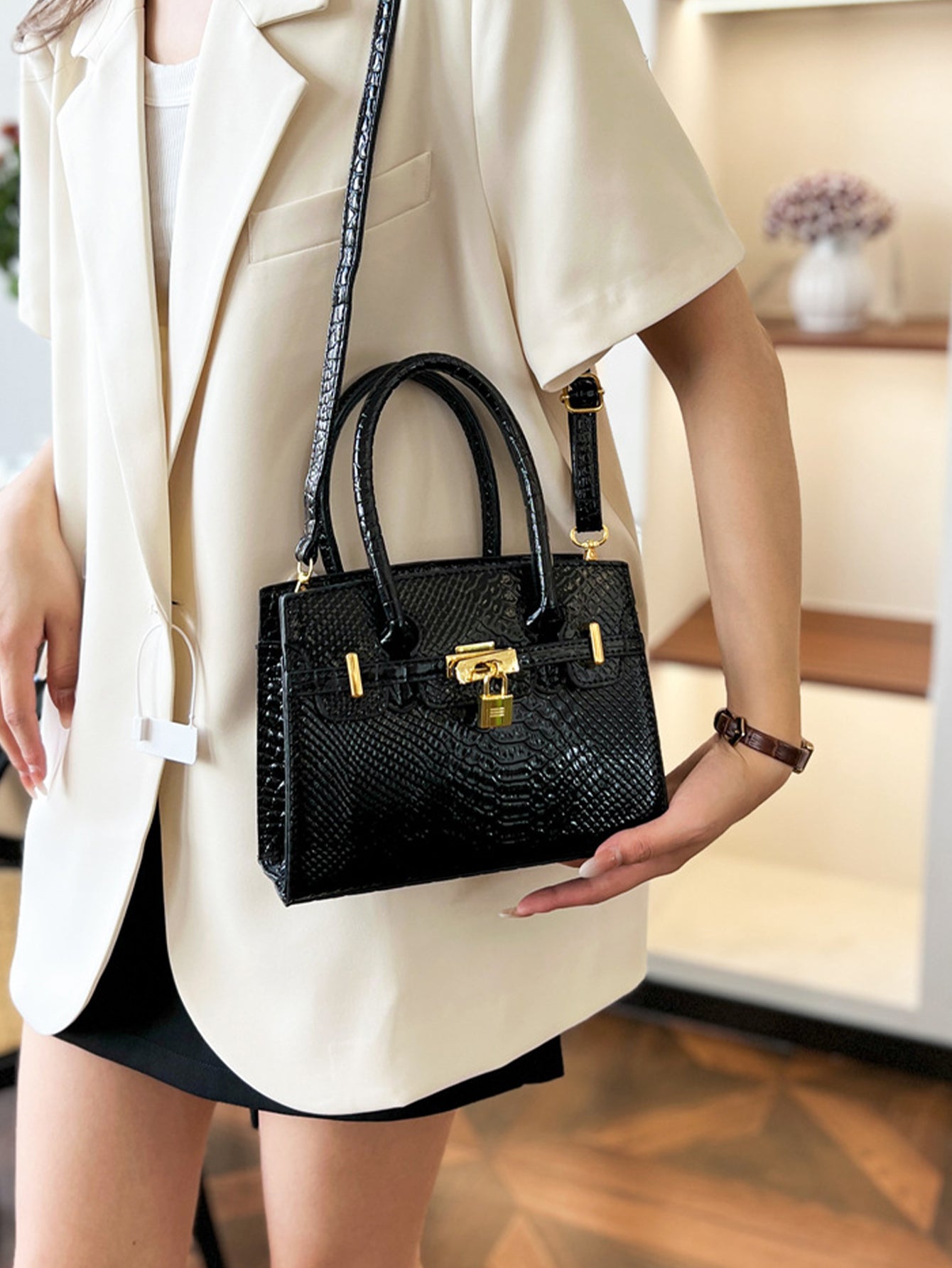 Simple and light luxury Large capacity crocodile pattern handbag