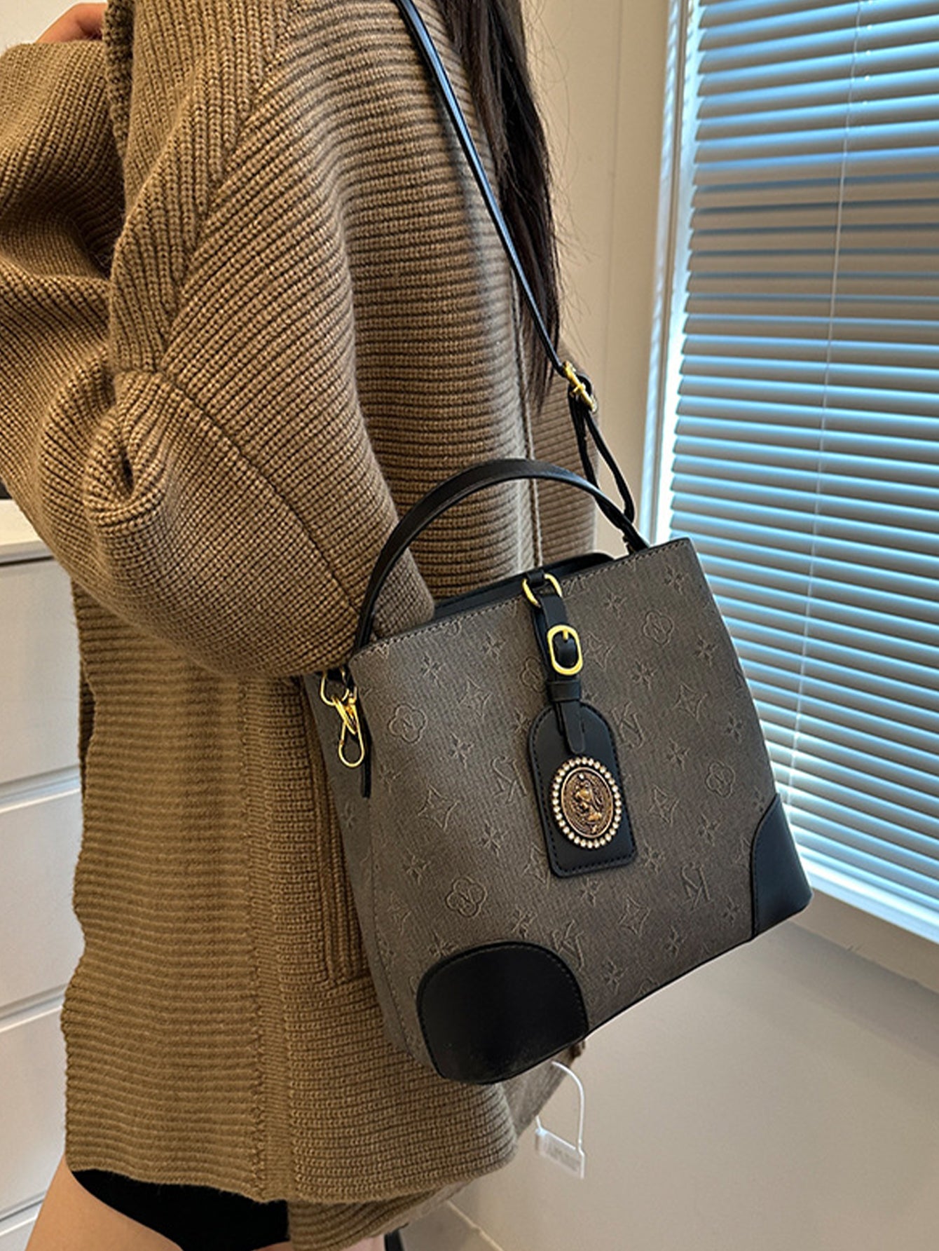 Retro Printed Tote Bucket Bag