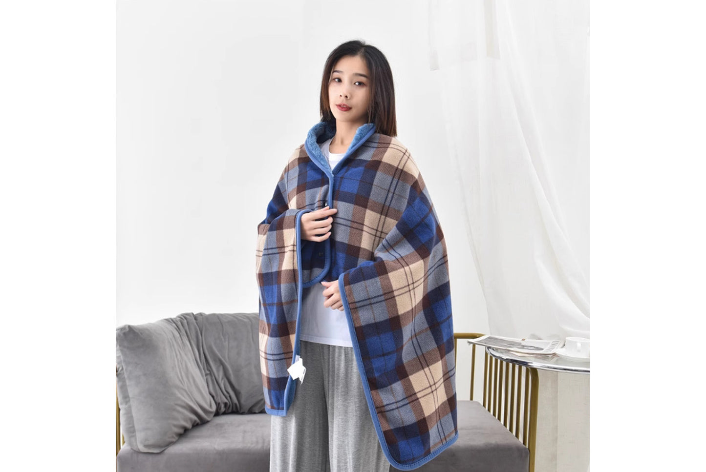 Multifunctional Flannel Shawl Blanket