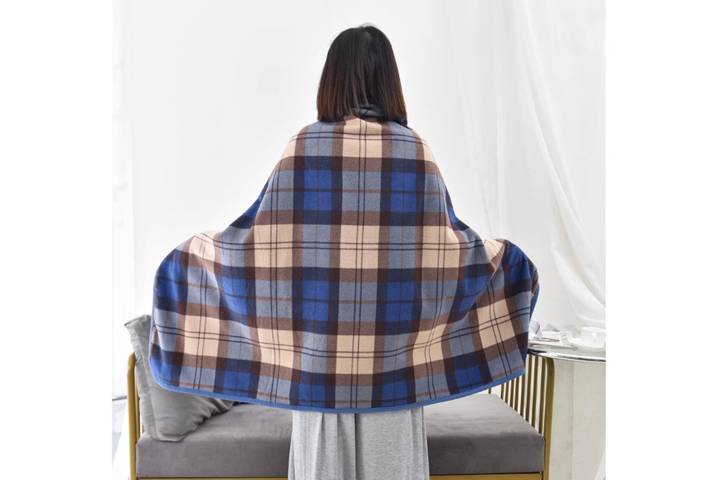 Multifunctional Flannel Shawl Blanket