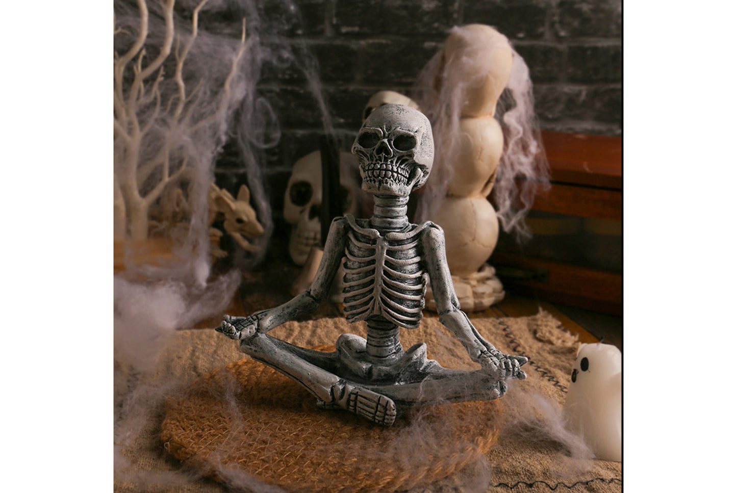 Halloween Yoga Skull Ornament | Resin Craft