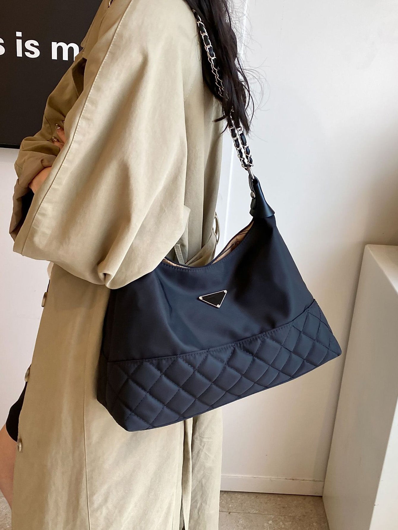 Stylish & Spacious Women's Tote Bag – Perfect for Work & Leisure - 2 Colors