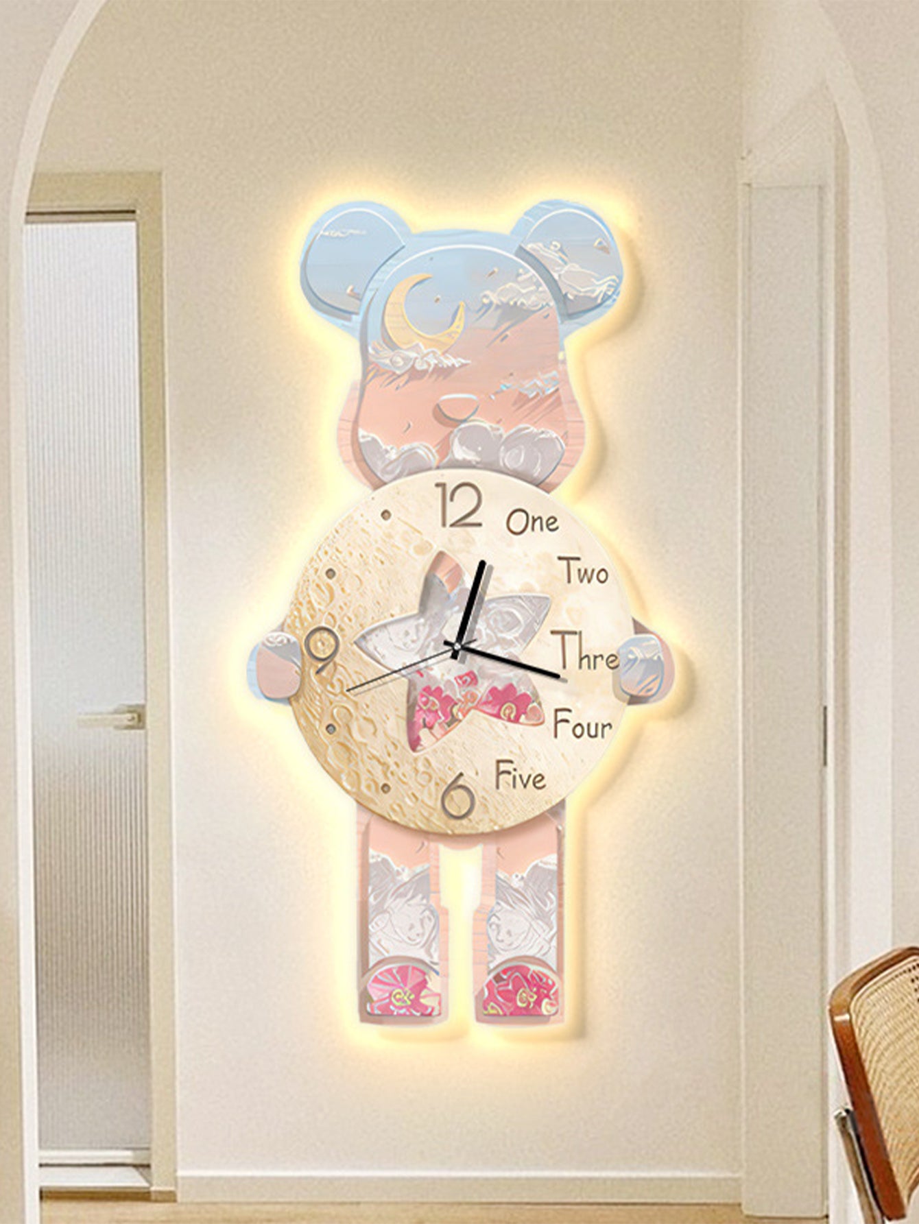 Violent Bear Creative Clock Wall Lamp