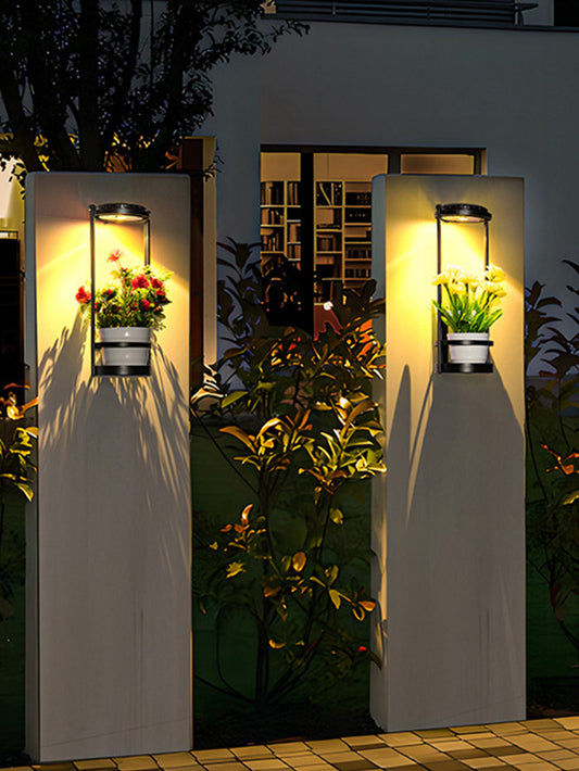 Solar Garden Lights  Intelligent Light Control