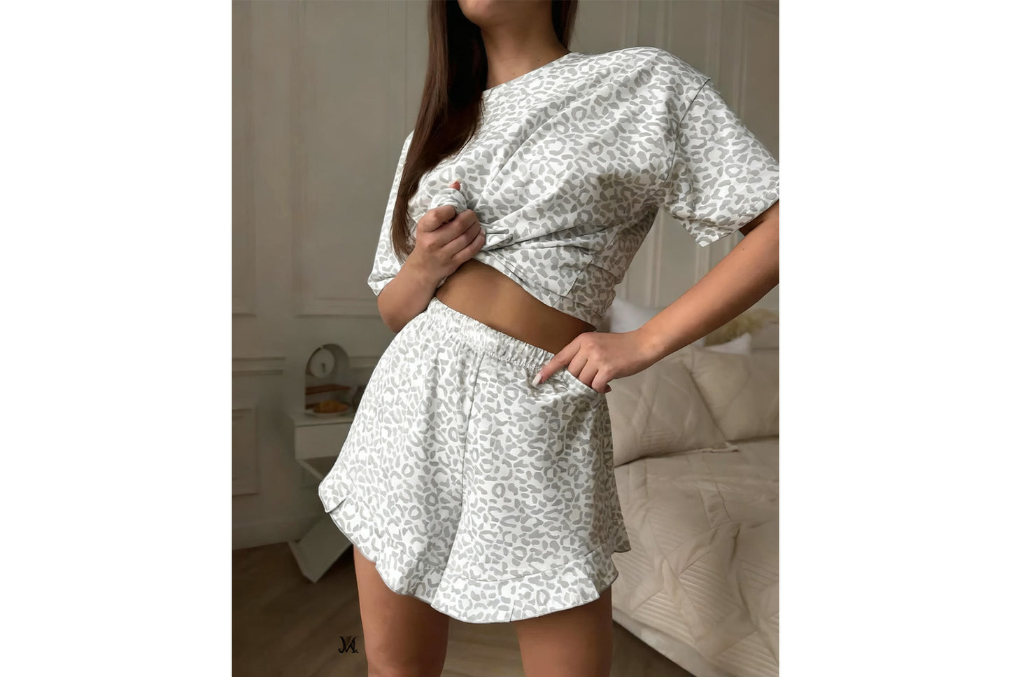 **Women's Leopard Print Pajama Short-Sleeve and Shorts Set**