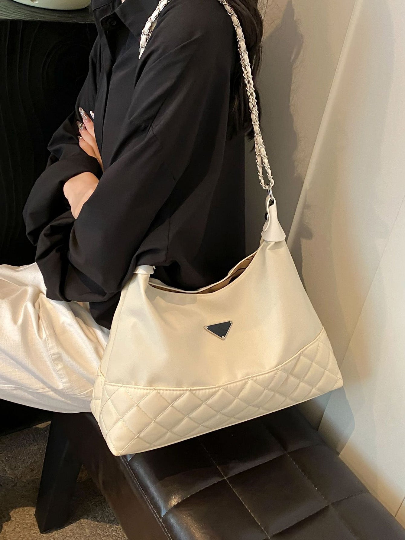 Stylish & Spacious Women's Tote Bag – Perfect for Work & Leisure - 2 Colors