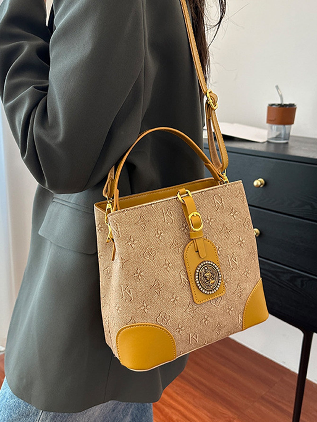 Retro Printed Tote Bucket Bag