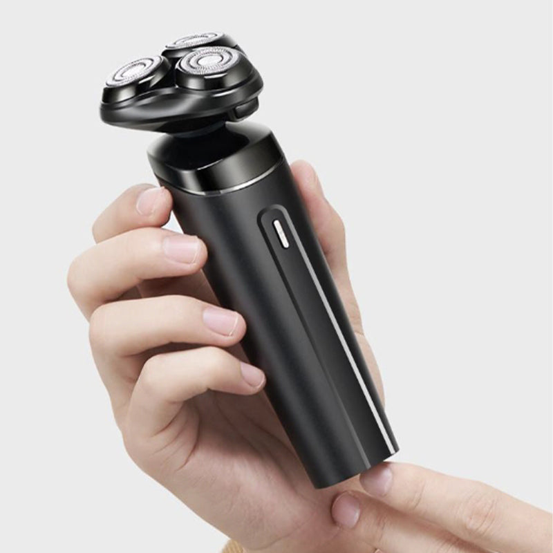 Men's three-blade shaver