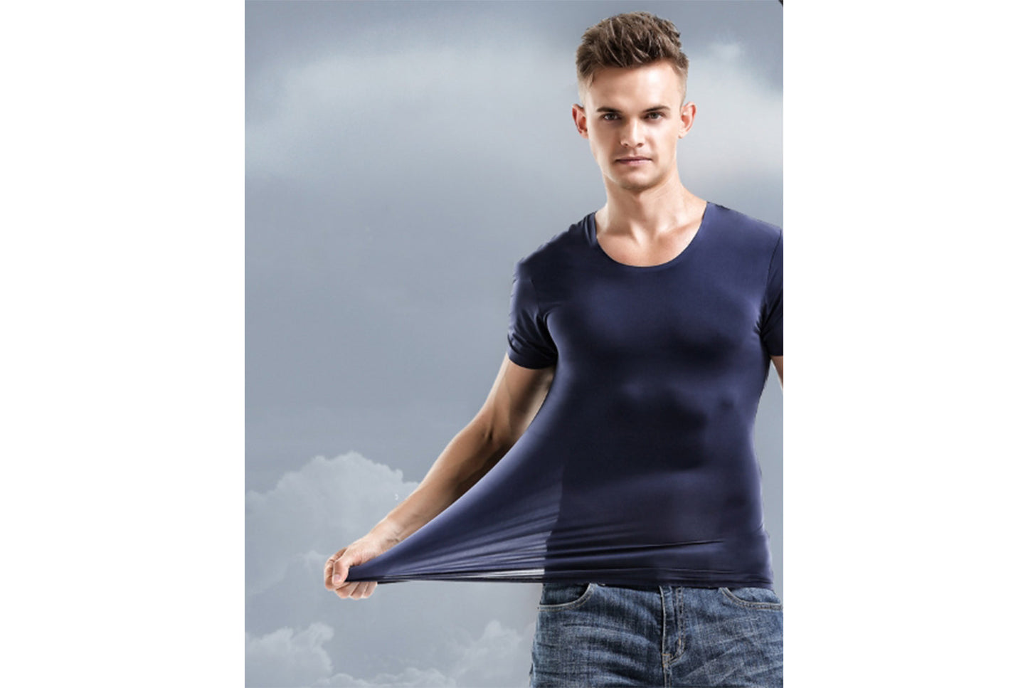 **Ice Silk Seamless Men's Short-Sleeved T-Shirt**