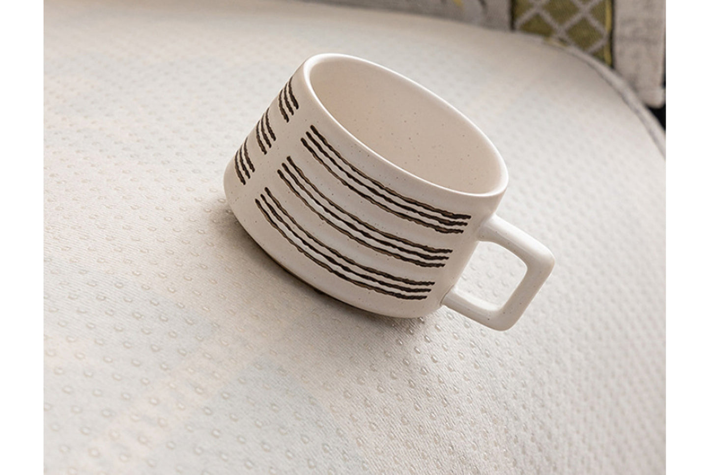 **Autumn/Winter Chenille Anti-Slip Sofa Cushion (Full Cover Sofa Cover)**