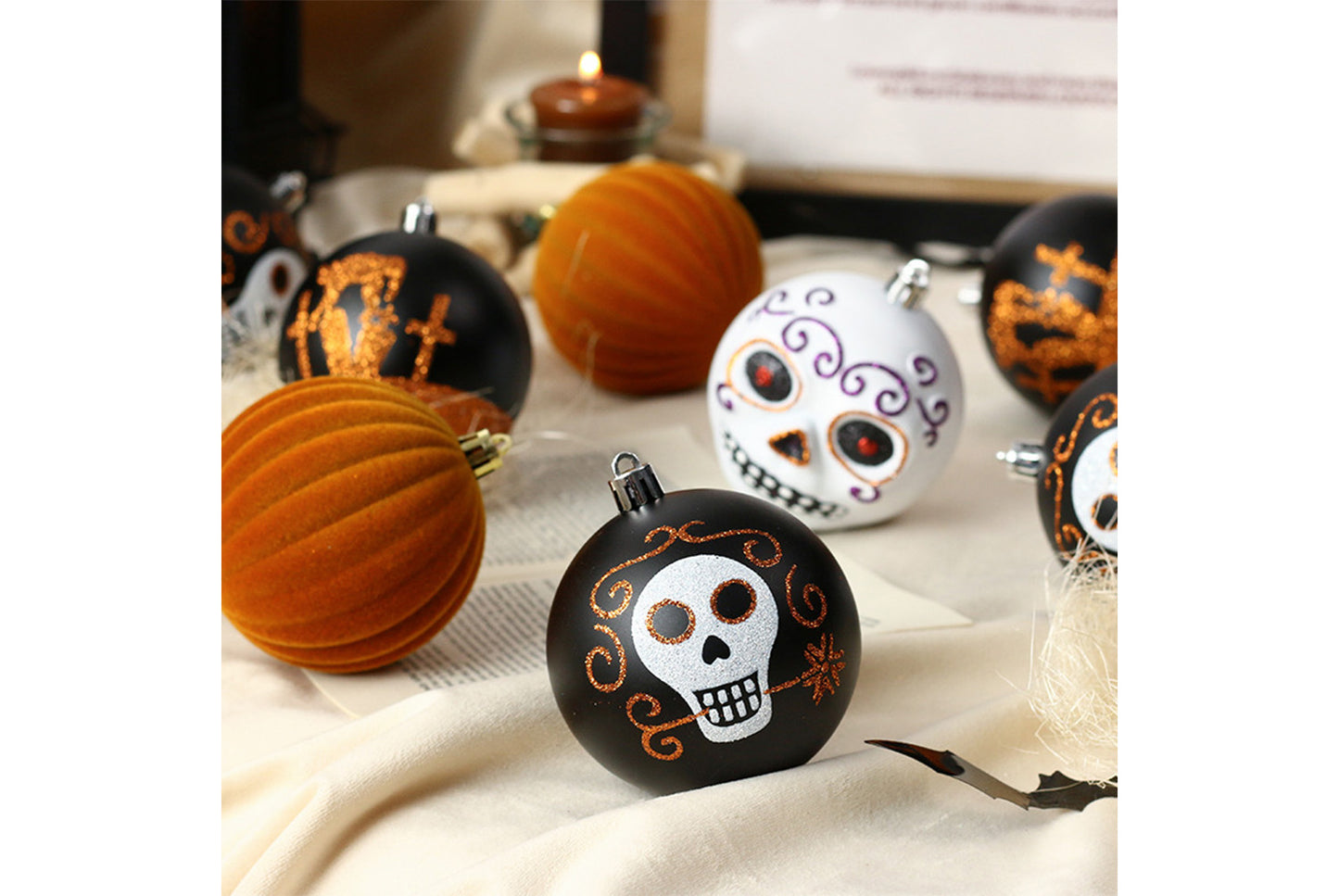 **Halloween Exquisite Scary Skull Plastic Ball Hanging Ornament**