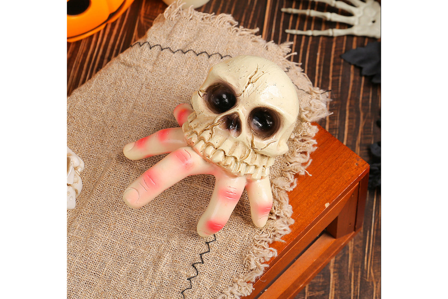 Halloween Skull Conch Hand Figurine | Resin Horror Garden Decor