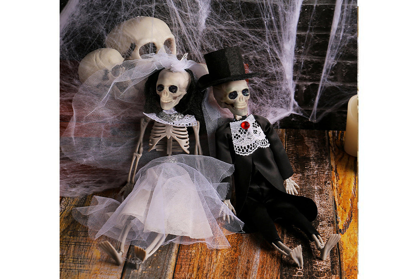 **Haunted House Halloween Skeleton Bride and Groom Hanging Ornament**