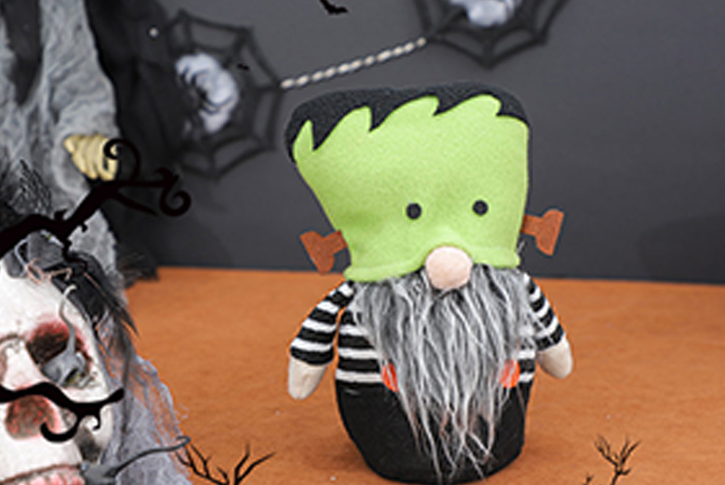 **Halloween Monster Pumpkin Hat Doll**