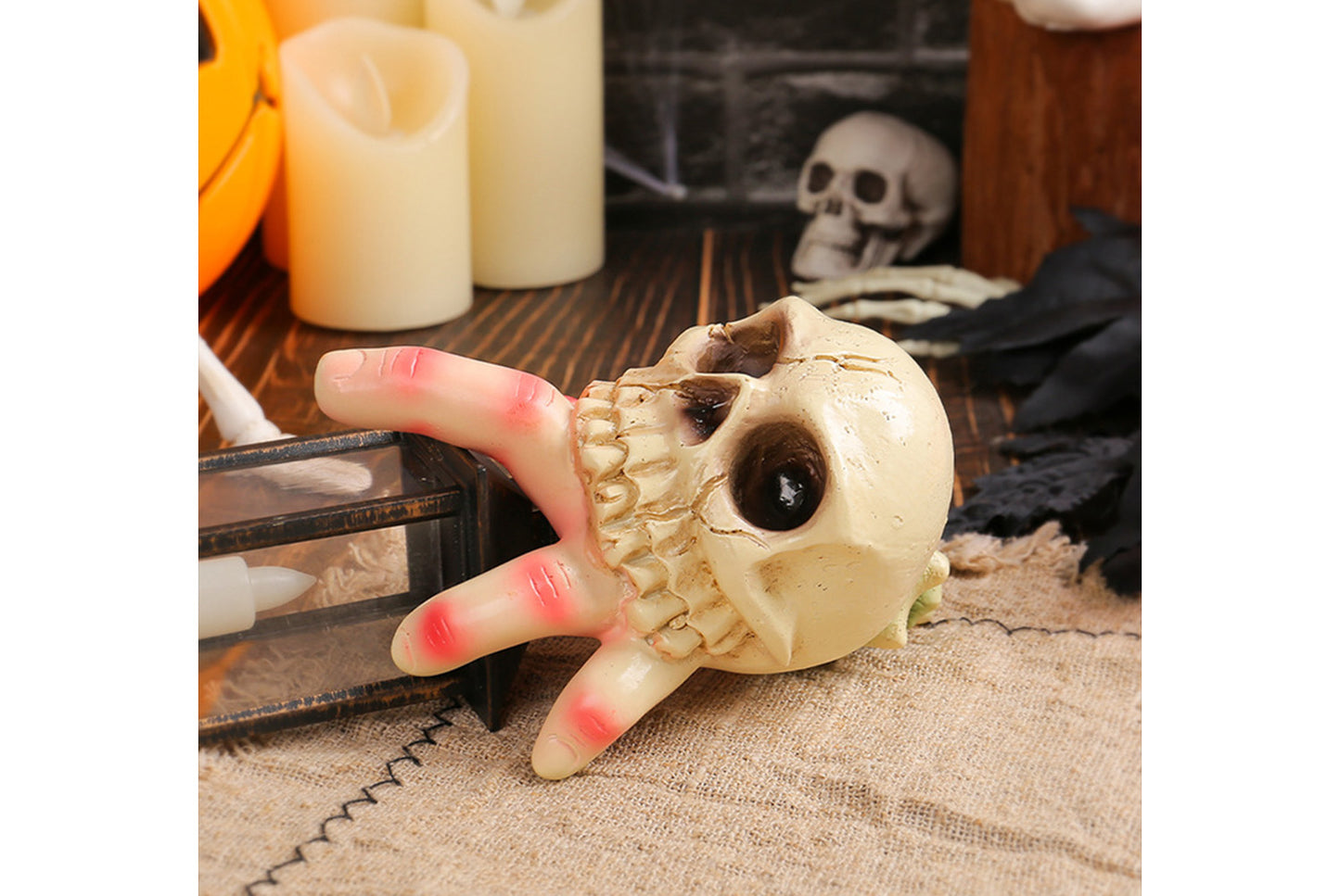 Halloween Skull Conch Hand Figurine | Resin Horror Garden Decor